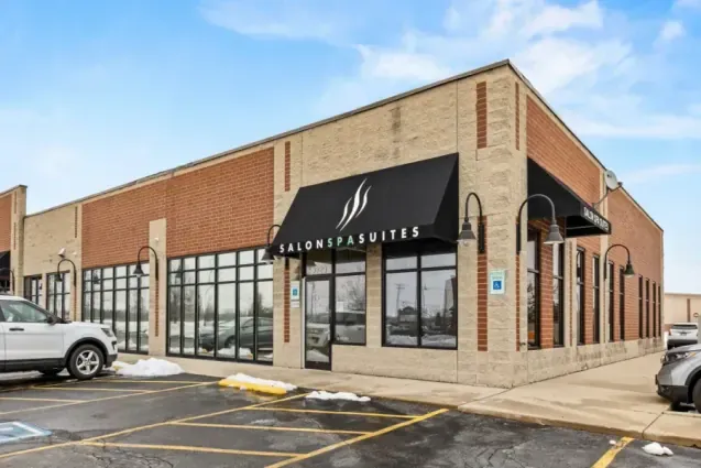 Kilbery Center Building - North Aurora, IL