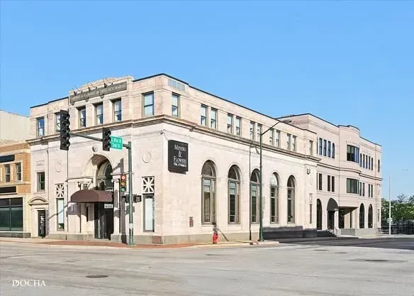 St. Charles Place Building - St. Charles, IL