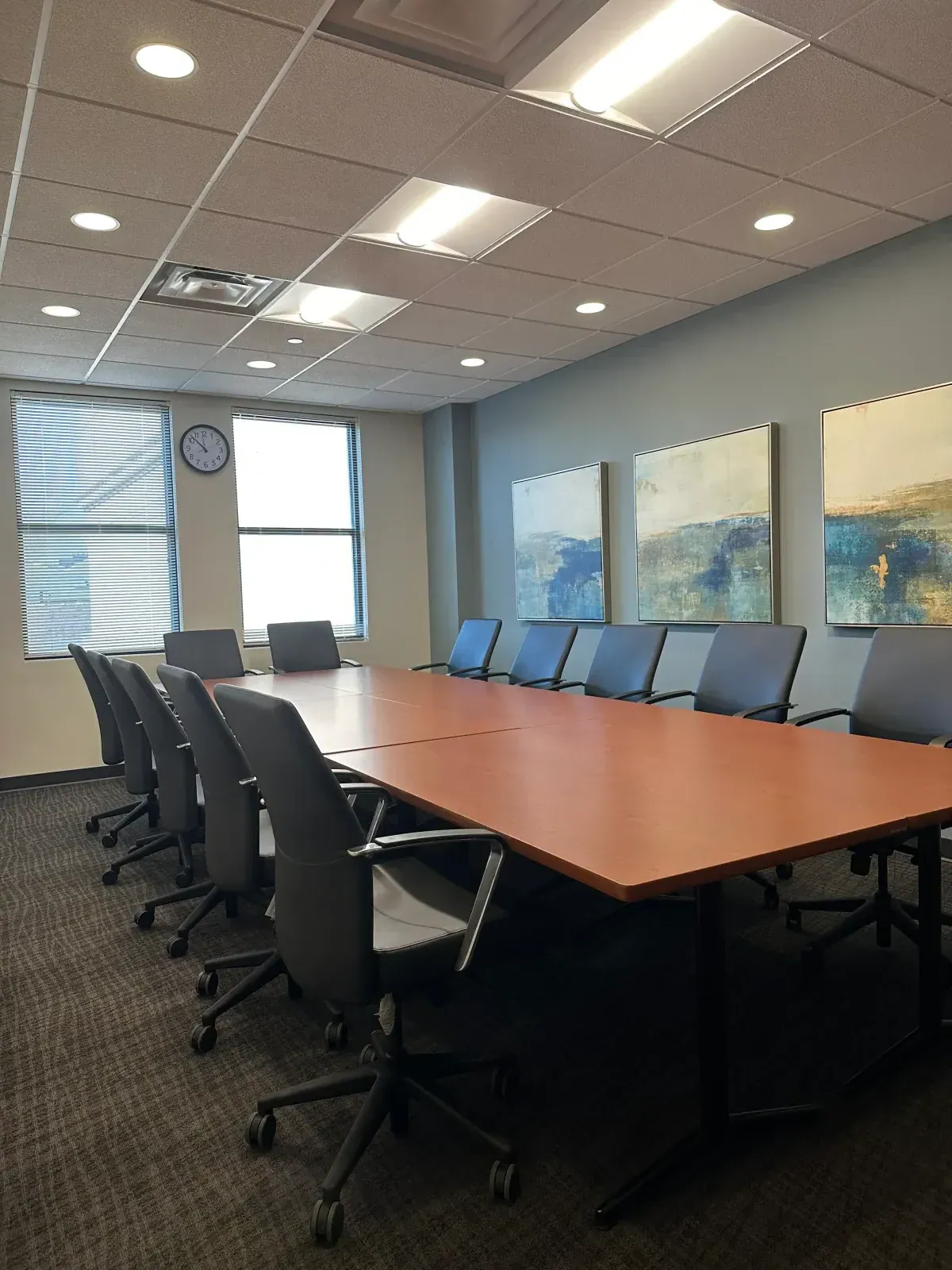 Suite 200 commercial office space with flexible floor plan in St. Charles, IL