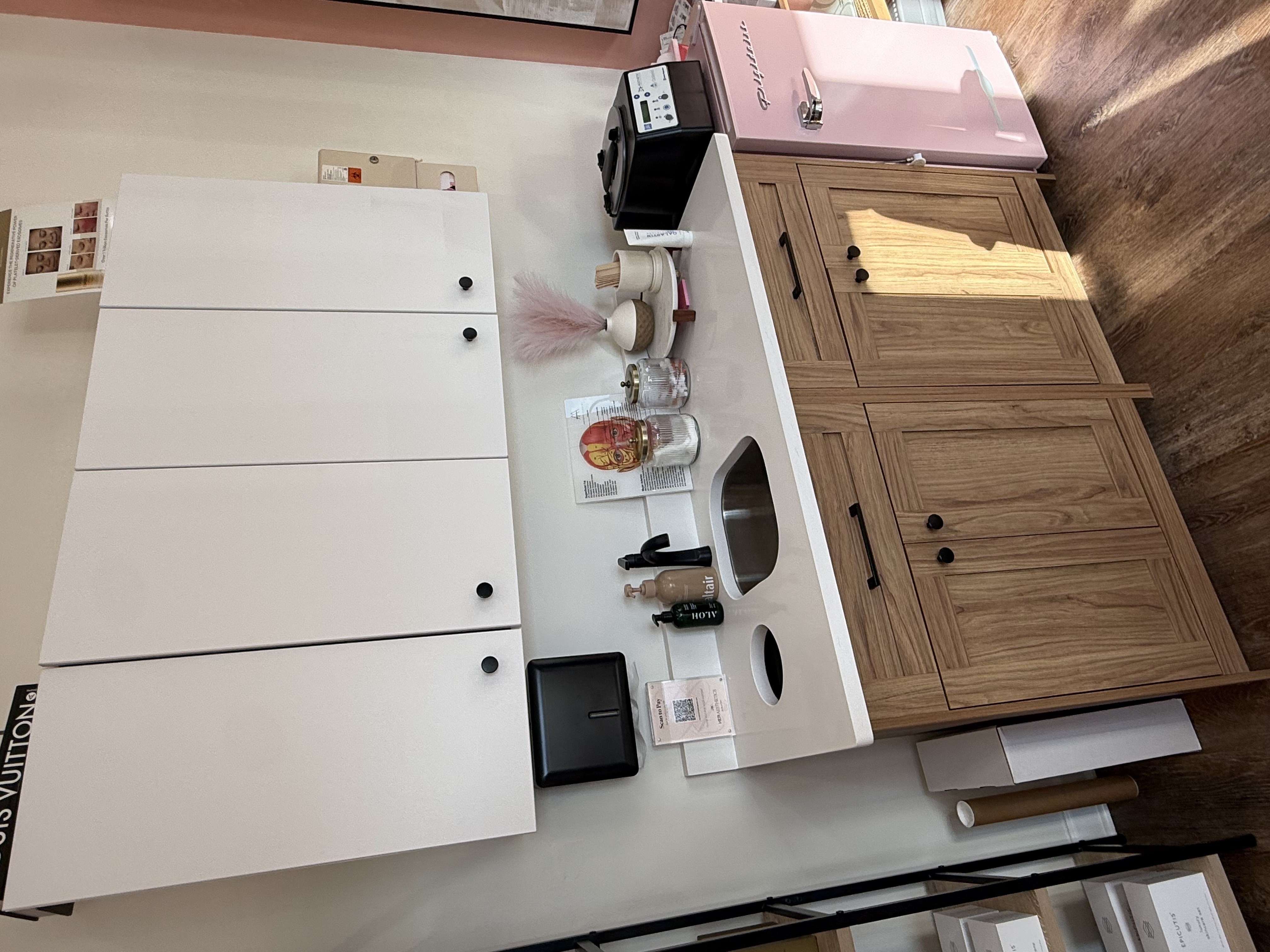 Hairstylist suite rental near Aurora and Naperville - Washington Place Suite 233